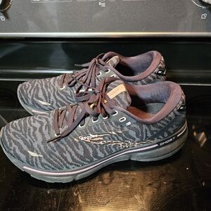 Brooks Ghost Black and Gray Zebra Sneakers